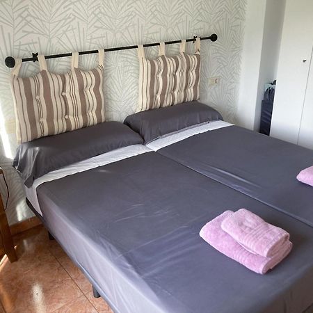 Luninoso Y Practico Apartamento En El Centro Con Amplio Parking Incluido Granada Exterior foto